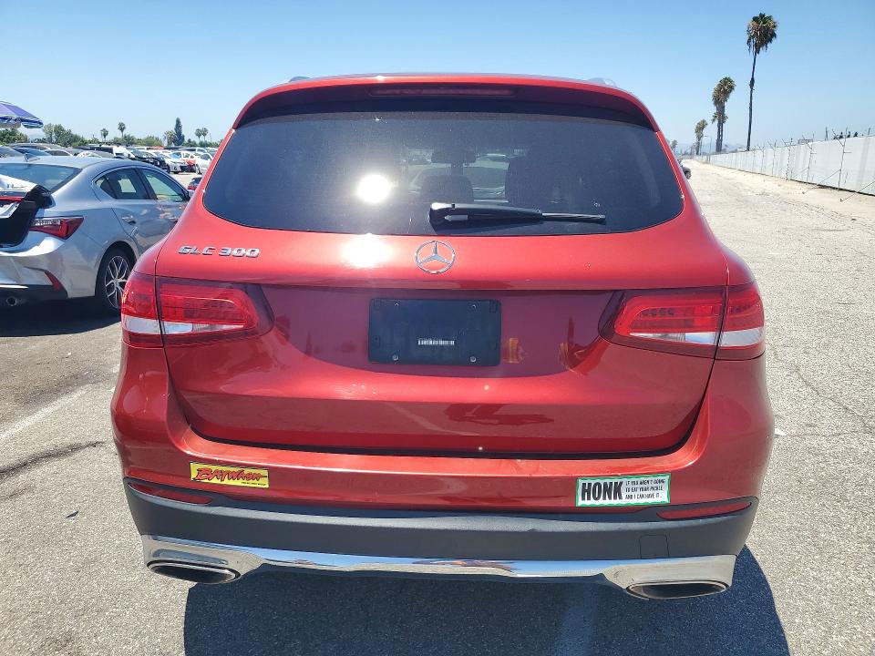 2018 Mercedes-benz Glc VIN WDC0G4JBXJV097838 COPART salvage auction — NORMAL WEAR, Ca - Dis/Dlr/Exp App For Dup Clean, sold $3,200 on 2026-07-17 (photo 6)