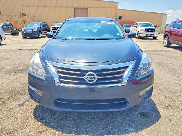 2015 Nissan Altima VIN 1N4AL3AP3FN329348 COPART salvage auction — REAR END, Sc - Cert Of Title-Salvage, sold $450 on 2026-07-31 (photo 5)
