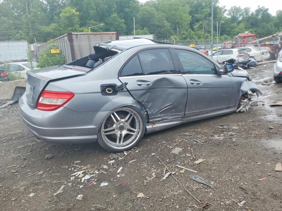 2009 Mercedes-benz C-klasse VIN WDDGF54X49R073579 COPART salvage auction — ROLLOVER, Id - Salvage Certificate Of Title, sold $400 on 2026-08-20 (photo 3)