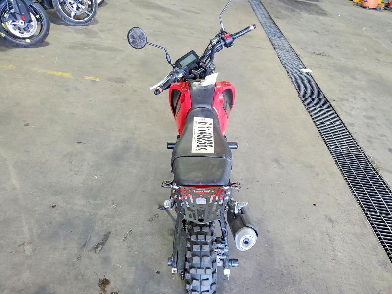 2023 Honda Grom VIN MLHJC9213P5107303 COPART salvage auction — MINOR DENT/SCRATCHES, AZ - CERT OF TITLE - SALVAGE, sold $300 on 2026-07-30 (photo 6)