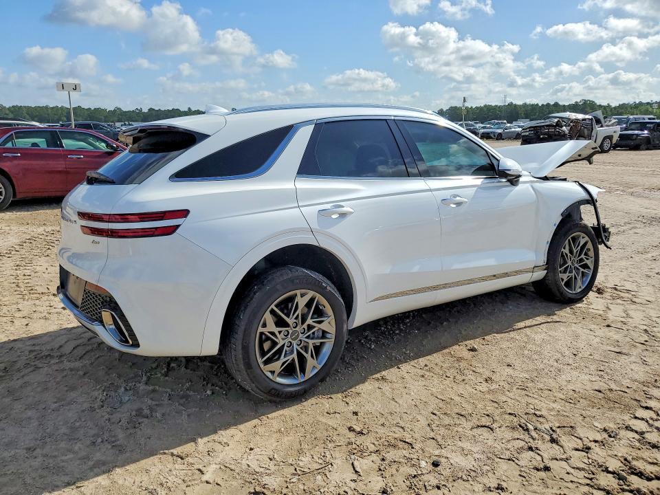 2025 Genesis Gv70 VIN KMUMADTB4SU181793 COPART salvage auction — FRONT END, TX - SALVAGE VEHICLE TITLE (P), sold $8,000 on 2026-07-31 (photo 3)