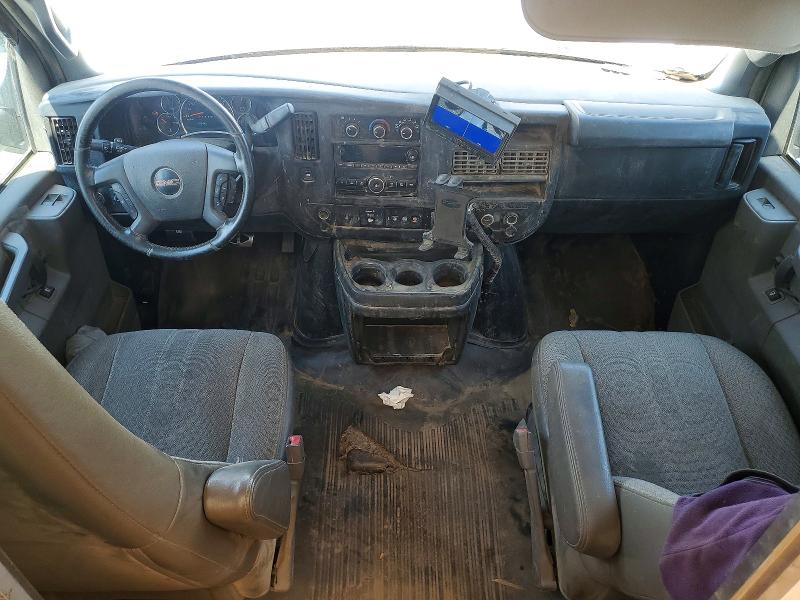 2022 Gmc Savana VIN 7GZ37TC79NN001017 COPART salvage auction — MECHANICAL, Co - Dis/Dlr/Exp Only Clean Title, sold $1,800 on 2026-07-15 (photo 8)