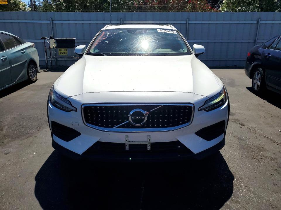 2020 Volvo V60 cross country VIN YV4102WK4L1043972 COPART salvage auction — REAR END, Ca - Salvage Certificate, sold $7,200 on 2026-08-18 (photo 5)