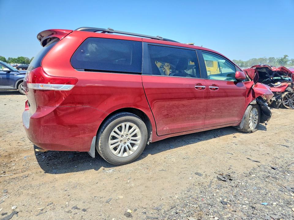 2012 Toyota Sienna VIN 5TDYK3DC5CS195582 COPART salvage auction — FRONT END, Va - Cert Of Title - Salvage, sold $900 on 2026-07-22 (photo 3)