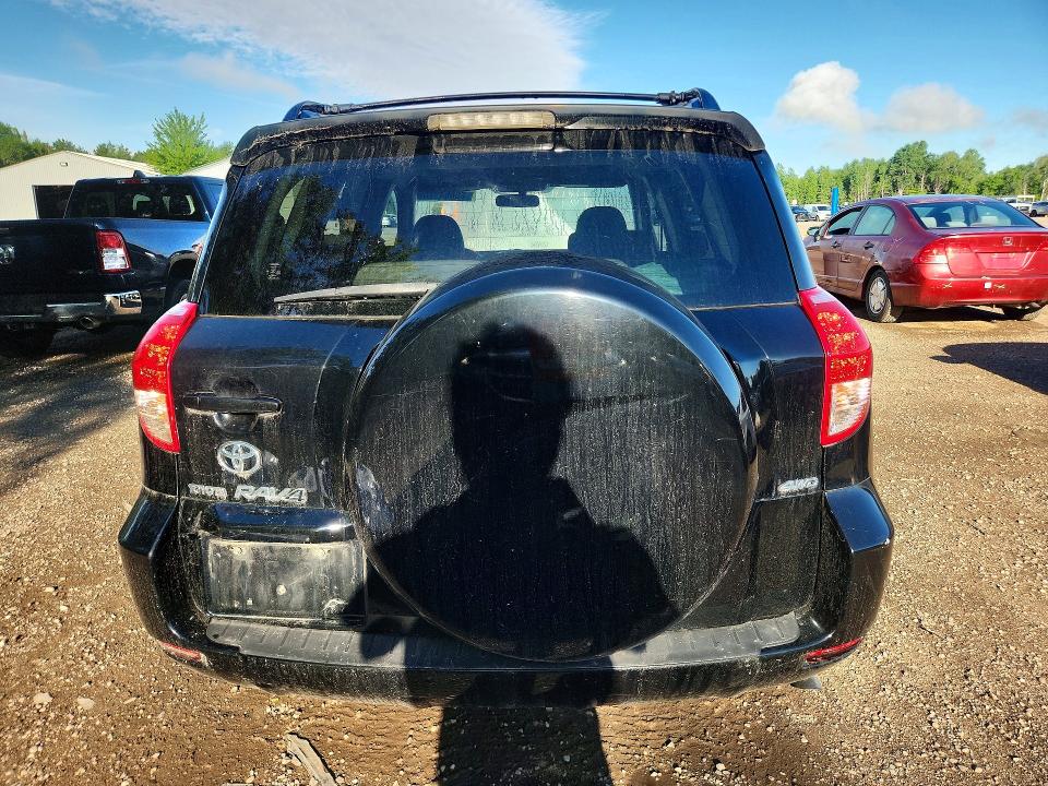 2008 Toyota Rav 4 VIN JTMBD31V186085738 COPART salvage auction — MINOR DENT/SCRATCHES, On - Permit No Brand - Unfit, sold $1,050 on 2026-07-29 (photo 6)