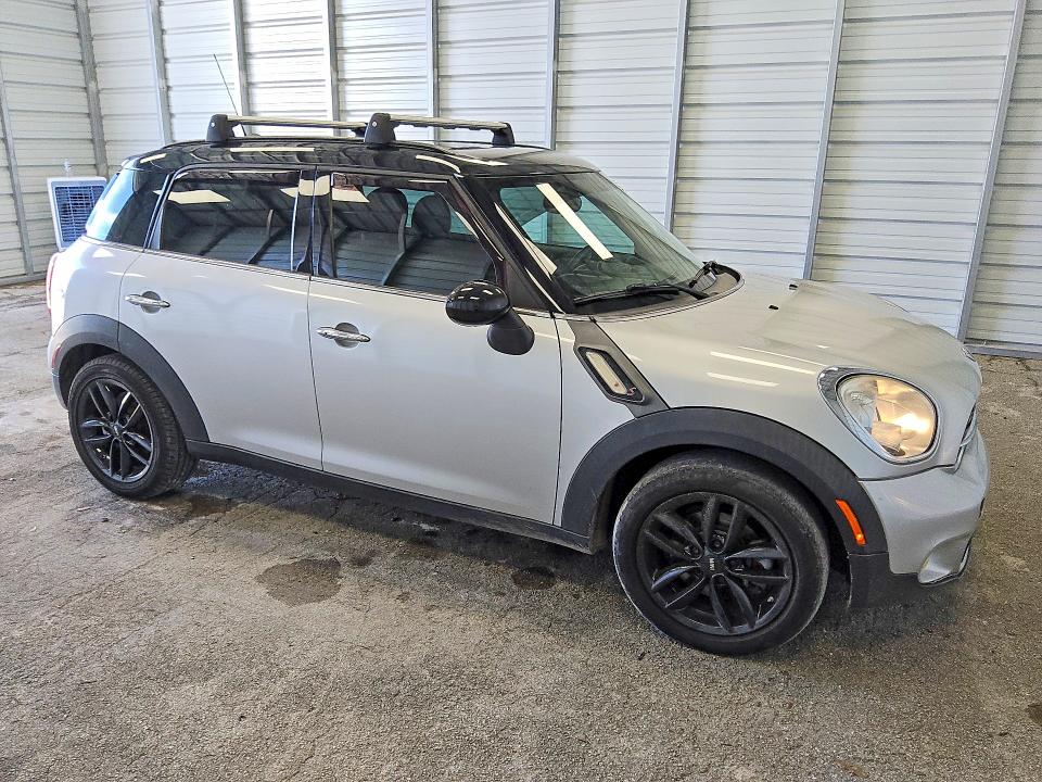 2016 Mini Cooper VIN WMWZC3C59GWT11051 COPART salvage auction — MECHANICAL, Fl - Certificate Of Title, sold $1,800 on 2026-08-04 (photo 4)