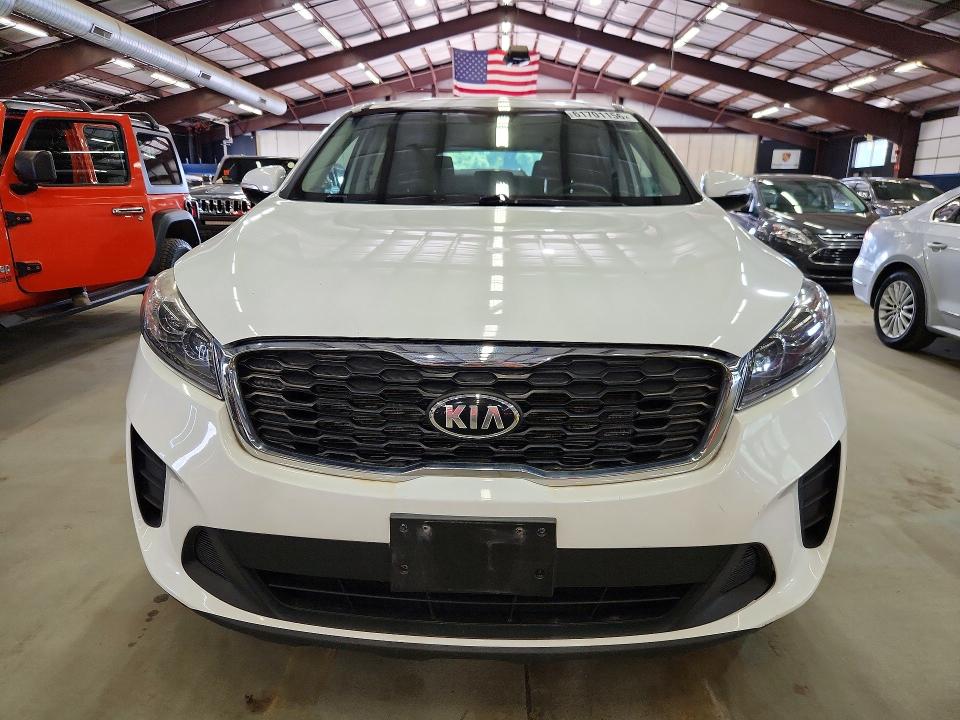 2019 Kia Sorento VIN 5XYPGDA53KG448743 COPART salvage auction — MINOR DENT/SCRATCHES, WV - CERTIFICATE OF TITLE (P), sold $4,200 on 2026-07-22 (photo 5)
