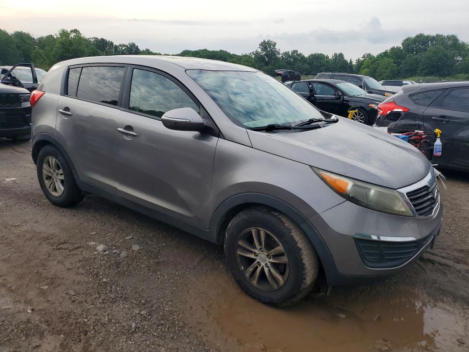 2011 Kia Sportage VIN KNDPB3A28B7012949 COPART salvage auction — NORMAL WEAR, Pa - Cert Of Title, sold $1,450 on 2026-07-28 (photo 4)