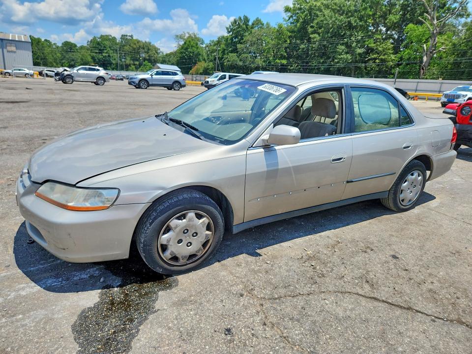 1999 Honda Accord VIN 1HGCG5647XA084517 COPART salvage auction — MINOR DENT/SCRATCHES, AL - CERTIFICATE OF TITLE (P), sold $600 on 2026-08-03 (photo 1)