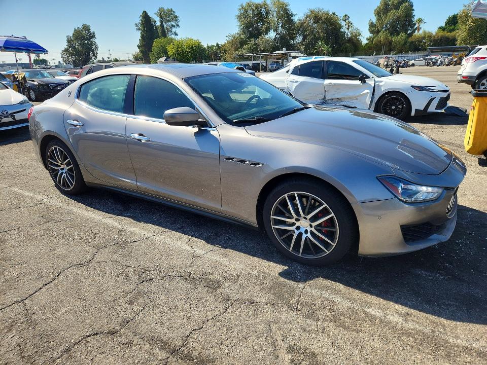 2018 Maserati Ghibli VIN ZAM57YTA8J1286322 COPART salvage auction — MINOR DENT/SCRATCHES, Ca - Dis/Dlr/Exp Only Clean Title, sold $1,350 on 2026-07-28 (photo 4)