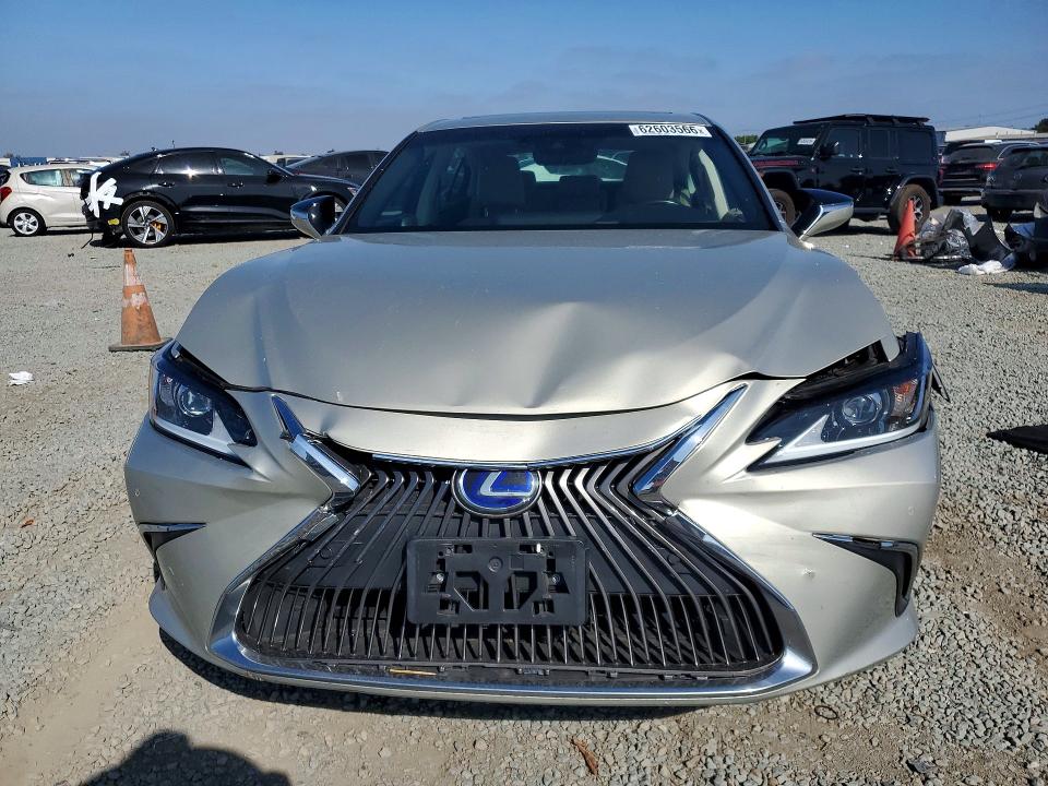 2021 Lexus ES VIN 58ADA1C15MU001849 COPART salvage auction — FRONT END, Ca - Salvage Certificate, sold $11,900 on 2026-09-15 (photo 5)