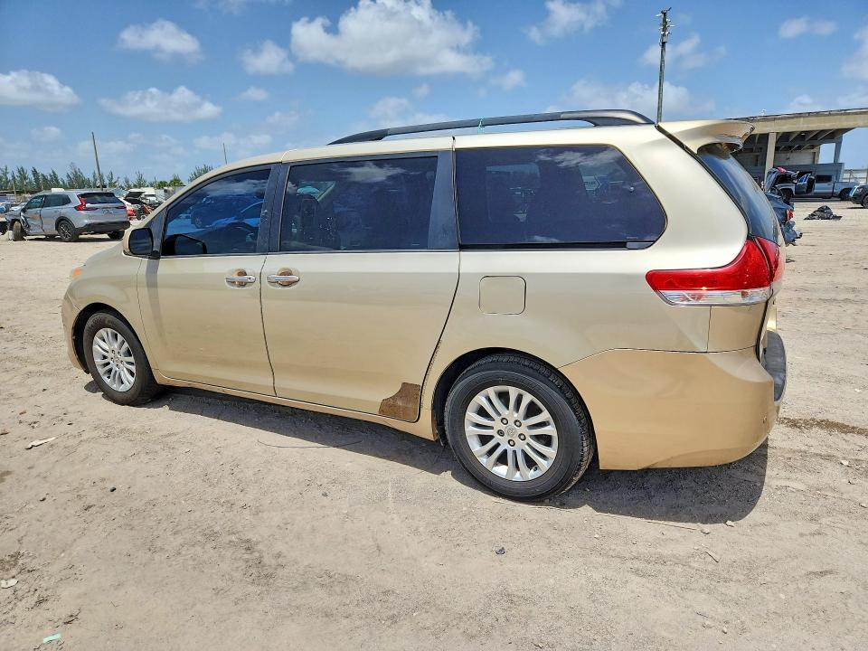 2014 Toyota Sienna VIN 5TDYK3DC7ES456102 COPART salvage auction — MINOR DENT/SCRATCHES, Va - Certificate Of Title, sold $5,200 on 2026-07-21 (photo 2)