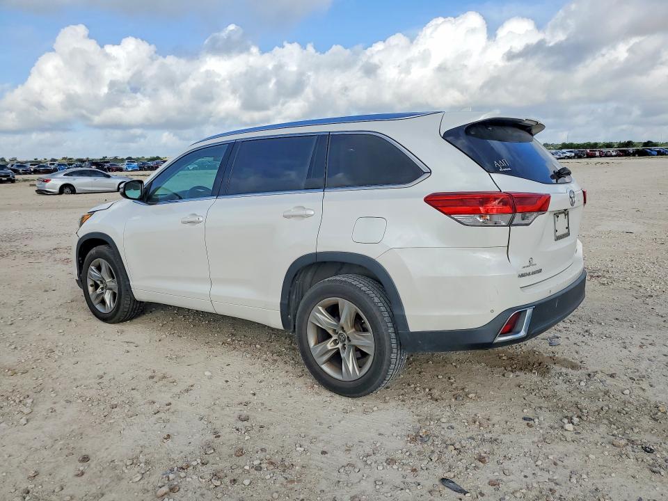 2017 Toyota VIN 5TDYZRFH8HS192030 COPART salvage auction — FRONT END, Tx - Salvage Vehicle Title, sold $6,600 on 2026-07-30 (photo 2)