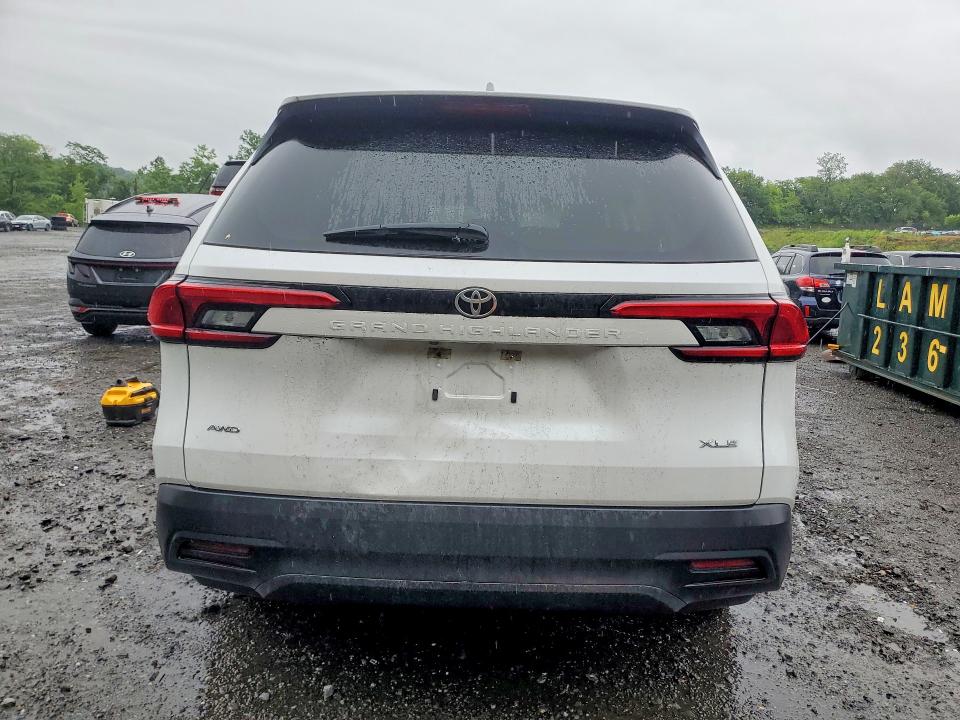 2024 Toyota Highlander VIN 5TDAAAB50RS015642 COPART salvage auction — REAR END, Az - Cert Of Title - Salvage, sold $24,700 on 2026-07-14 (photo 6)