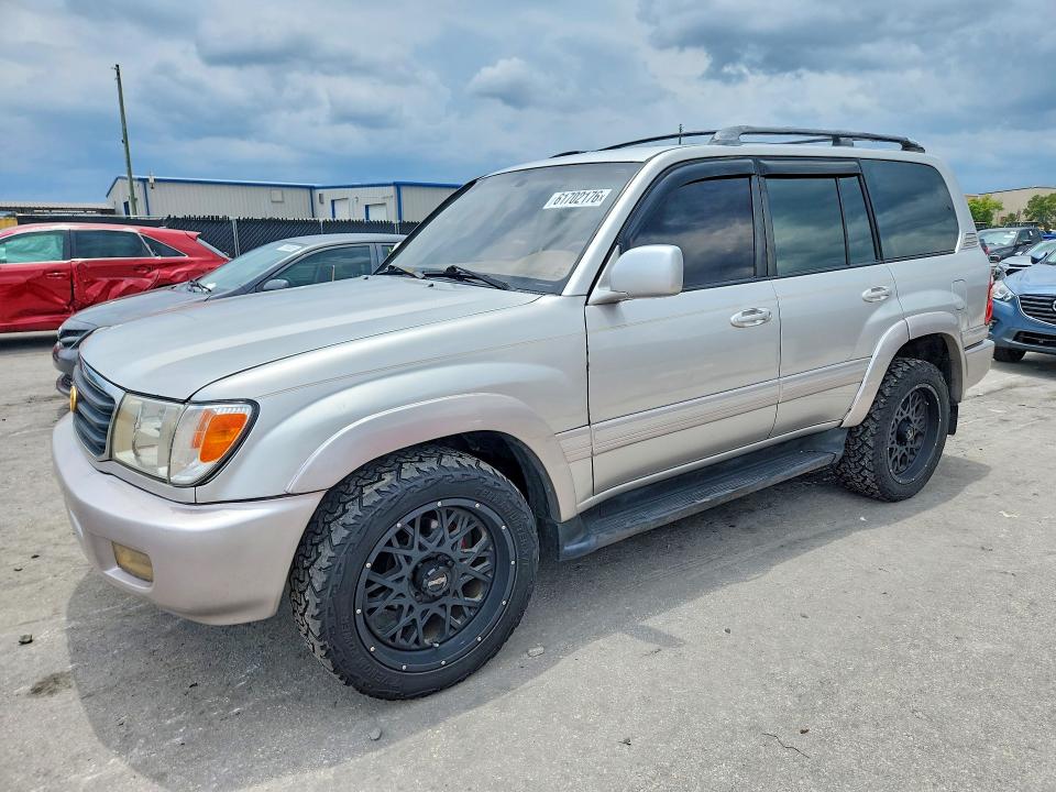 1999 Toyota Land cruiser VIN JT3HT05J5X0027141 COPART salvage auction — MINOR DENT/SCRATCHES, FL - CERTIFICATE OF TITLE (P), sold $3,750 on 2026-07-30 (photo 1)