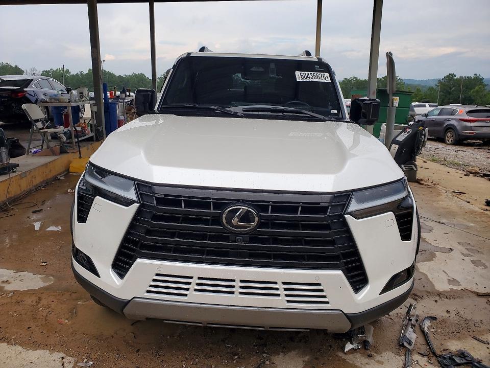 2024 Lexus Gx VIN JTJTBCDX3R5004430 COPART salvage auction — REAR END, Al - Cert Of Title-Salvage Title, sold $41,250 on 2026-09-01 (photo 5)