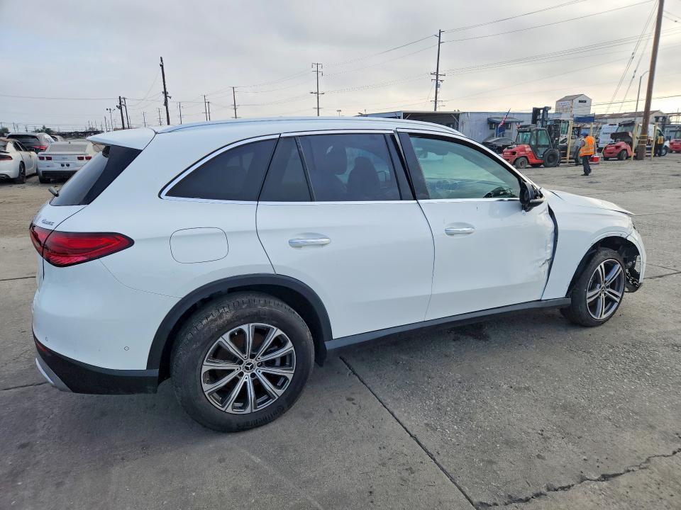 2024 Mercedes-benz Glc VIN W1NKM4HB1RF171546 COPART salvage auction — FRONT END, CA - DIS/DLR/EXP ONLY CLEAN TITLE, sold $14,900 on 2026-07-29 (photo 3)