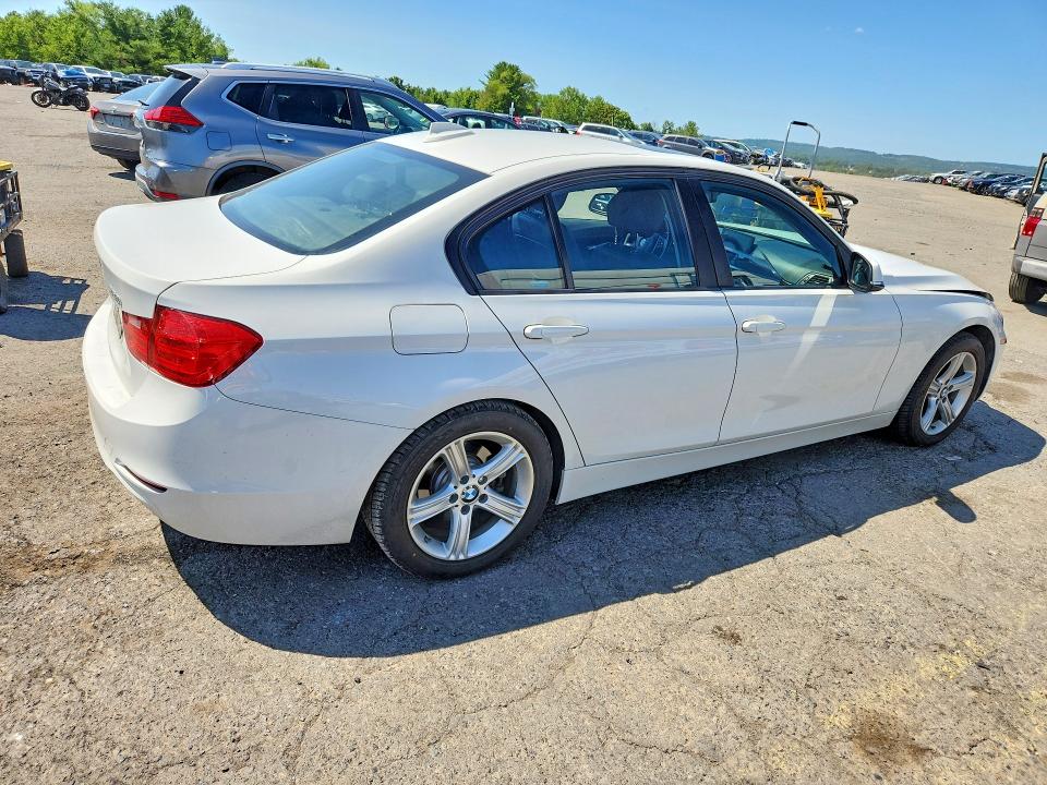 2014 BMW 3er VIN WBA3B5G58ENS09760 COPART salvage auction — FRONT END, PA - CERTIFICATE OF SALVAGE, sold $2,100 on 2026-07-31 (photo 3)