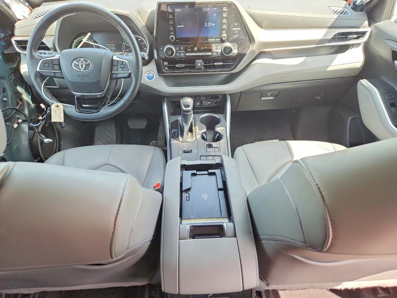 2021 Toyota Highlander VIN 5TDGBRCH3MS535406 COPART salvage auction — HAIL, Wi - Salvage - Multiple Brands, sold $250 on 2026-07-28 (photo 8)