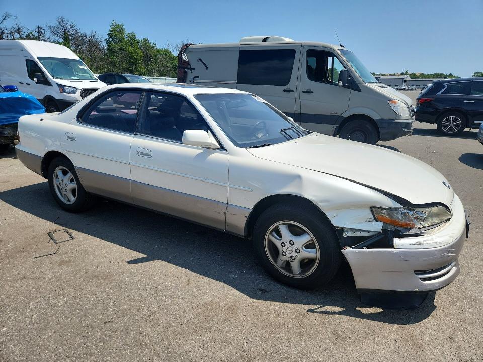 1992 Lexus Es 300 VIN JT8VK13T4N0034699 COPART salvage auction — FRONT END, NY - MV-907A SALVAGE CERTIFICATE, sold $80 on 2026-07-22 (photo 4)