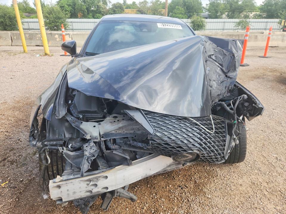 2018 Lexus Is 300 VIN JTHBA1D22J5074546 COPART salvage auction — ALL OVER, TX - CERTIFICATE OF TITLE, sold $1,100 on 2026-08-27 (photo 5)