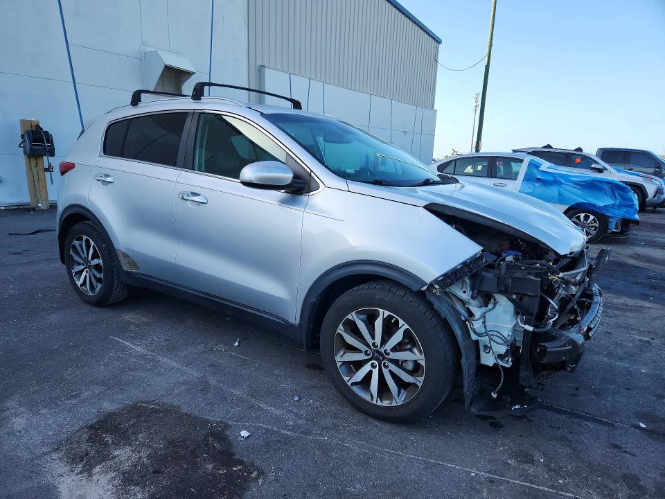 2017 Kia Sportage VIN KNDPN3AC4H7215538 COPART salvage auction — FRONT END, FL - CERT OF TITLE SLVG REBUILDABLE, sold $60 on 2026-07-27 (photo 4)