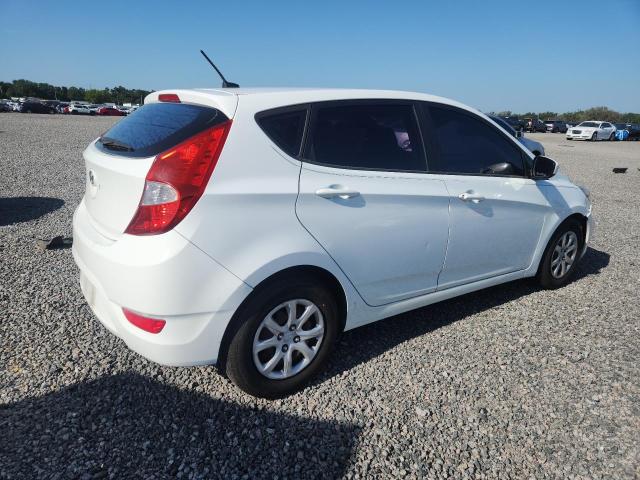 2013 Hyundai Accent VIN KMHCT5AE6DU136381 COPART salvage auction — REAR END, Fl - Cert Of Title Slvg Rebuildable, sold $975 on 2026-07-31 (photo 3)