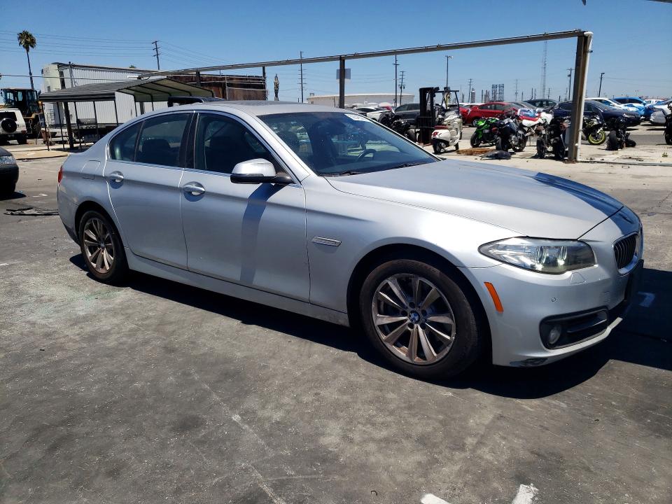 2015 BMW 5er VIN WBA5A5C56FD522668 COPART salvage auction — SIDE, Ca - Salvage Certificate, sold $950 on 2026-07-22 (photo 4)