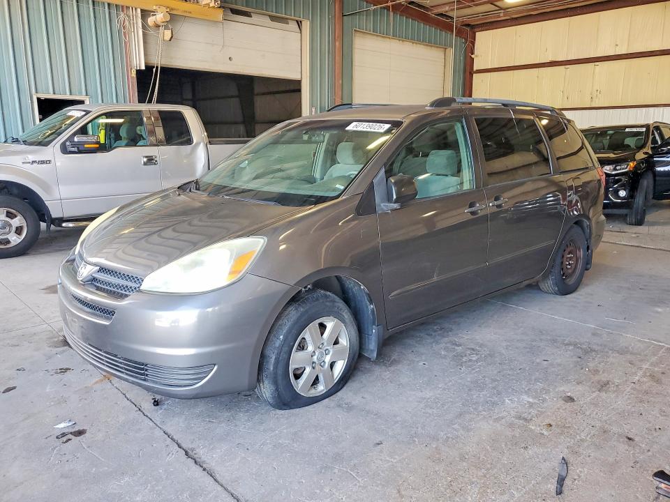 2004 Toyota Sienna VIN 5TDZA23C44S115130 COPART salvage auction — MINOR DENT/SCRATCHES, Mt - Certificate Of Title, sold $1,250 on 2026-07-22 (photo 1)