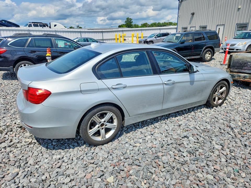 2013 BMW 3er VIN WBA3C3C56DF981481 COPART salvage auction — HAIL, WI - JUNKED VEHICLE BILL OF SALE, sold $975 on 2026-07-27 (photo 3)