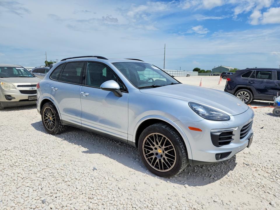 2018 Porsche Cayenne VIN WP1AA2A25JKA01520 COPART salvage auction — UNDERCARRIAGE, TX - SALVAGE VEHICLE TITLE (P), sold $9,300 on 2026-07-16 (photo 4)