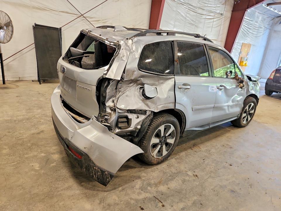 2017 Subaru Forester VIN JF2SJAGC9HH499293 COPART salvage auction — ROLLOVER, Vt - Cert Of Title-Salvage Vehicle, sold $175 on 2026-07-27 (photo 3)