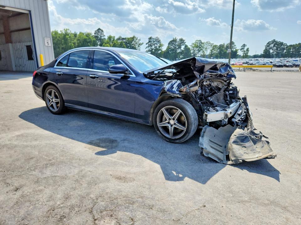 2017 Mercedes-benz E-class VIN WDDZF4KB2HA025098 COPART salvage auction — FRONT END, NC - DLR ONLY-CLEAN/OVER 25% DAMAGE, sold $275 on 2026-07-30 (photo 4)