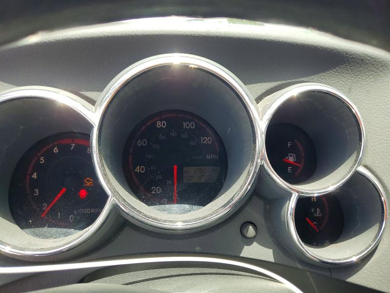 2004 Pontiac Vibe VIN 5Y2SL62814Z461201 COPART salvage auction — MINOR DENT/SCRATCHES, FL - CERTIFICATE OF TITLE, sold $25 on 2026-07-21 (photo 9)