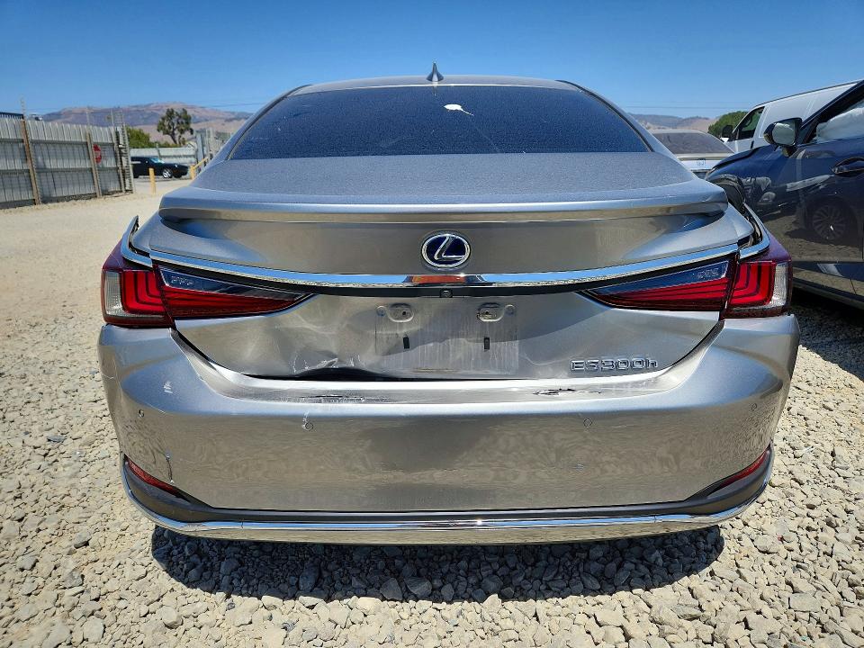 2020 Lexus Es 300h VIN 58AE21B12LU005164 COPART salvage auction — REAR END, Ca - Salvage Certificate, sold $8,500 on 2026-07-30 (photo 6)