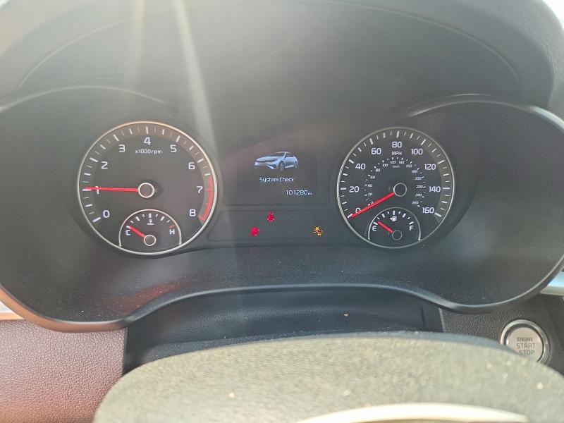 2019 Kia Optima VIN 5XXGU4L13KG309333 COPART salvage auction — MECHANICAL, OH - CERTIFICATE OF TITLE, sold $2,300 on 2026-07-22 (photo 9)