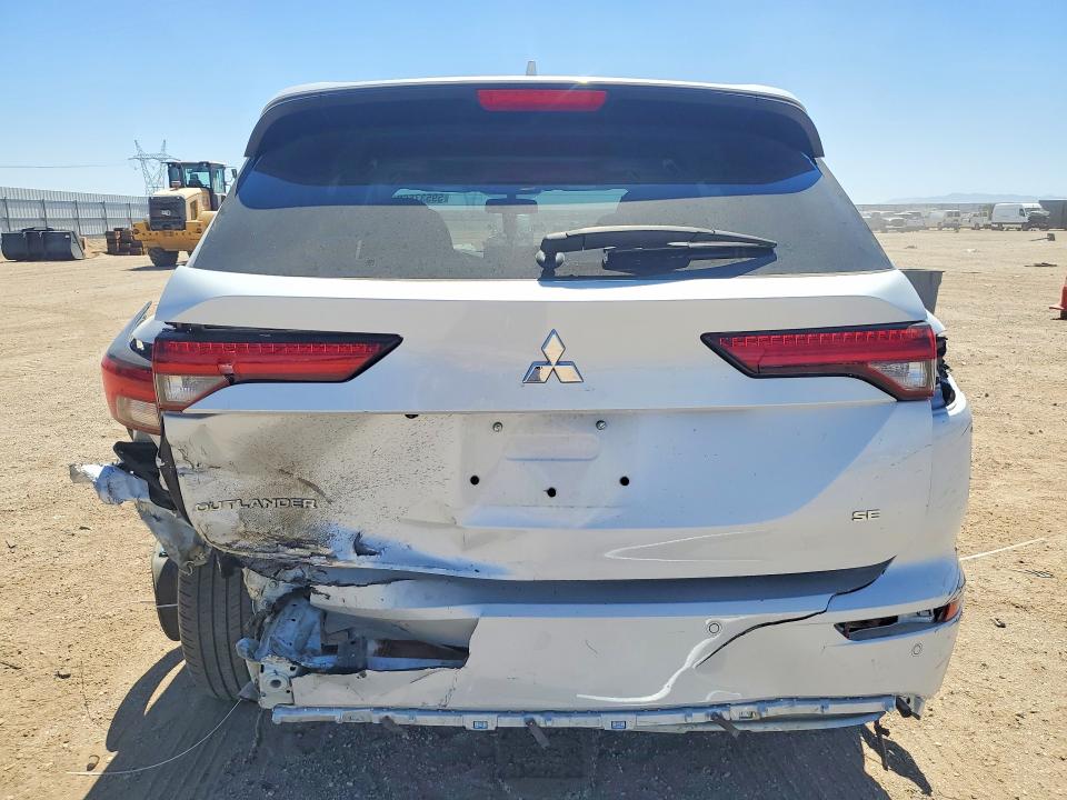 2024 Mitsubishi Outlander VIN JA4J3VA85RZ080878 COPART salvage auction — REAR END, Ca - Salvage Certificate, sold $7,200 on 2026-08-21 (photo 6)