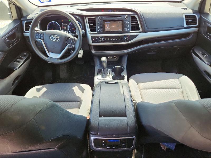 2019 Toyota Highlander VIN 5TDZZRFH0KS296281 COPART salvage auction — MINOR DENT/SCRATCHES, Tx - Certificate Of Title (P), sold $2,500 on 2026-08-13 (photo 8)