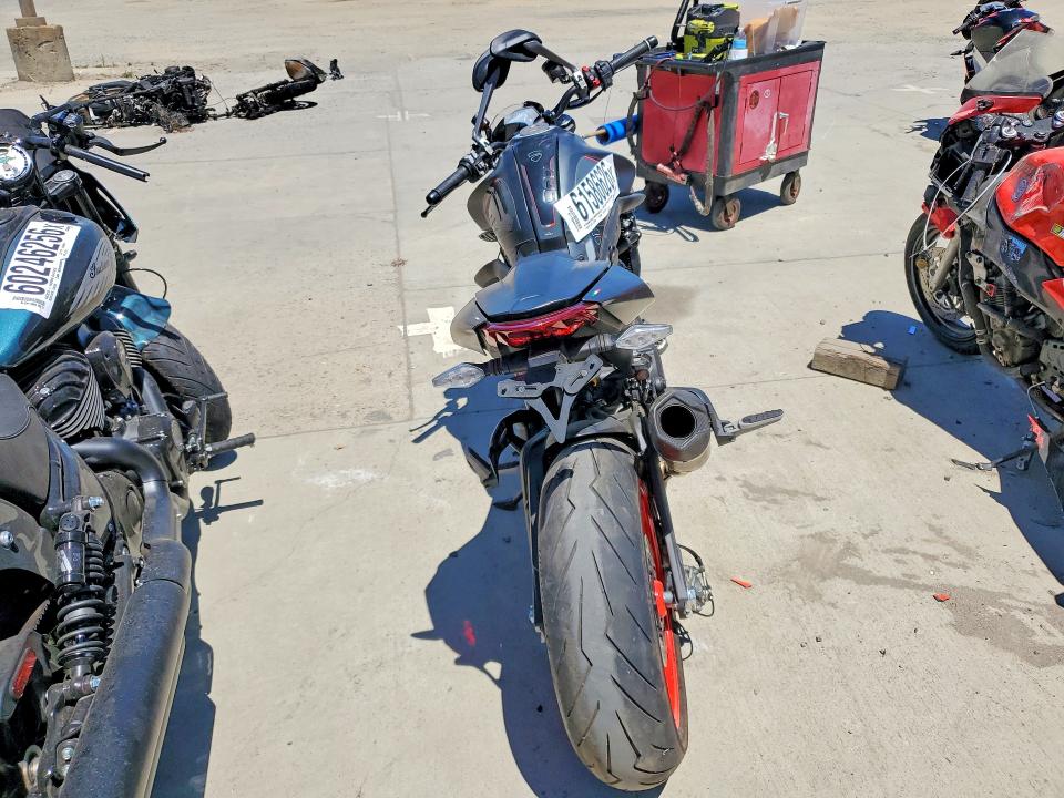 2024 Ducati Monster VIN ZDMMAMDT9RB008615 COPART salvage auction — FRONT END, Ca - Salvage Certificate, sold $2,800 on 2026-08-06 (photo 4)
