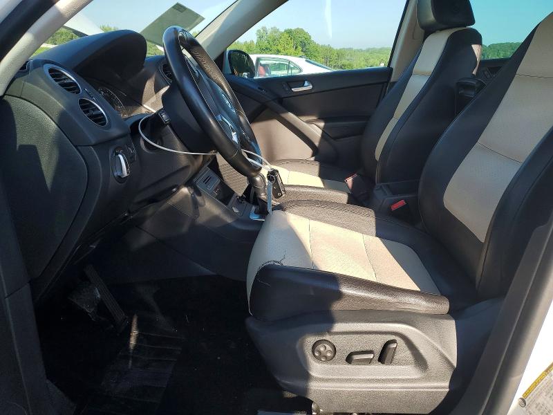2017 Volkswagen Tiguan VIN WVGRV7AX7HK019279 COPART salvage auction — REAR END, Nc - Salvage Certificate Of Title, sold $1,500 on 2026-08-13 (photo 7)
