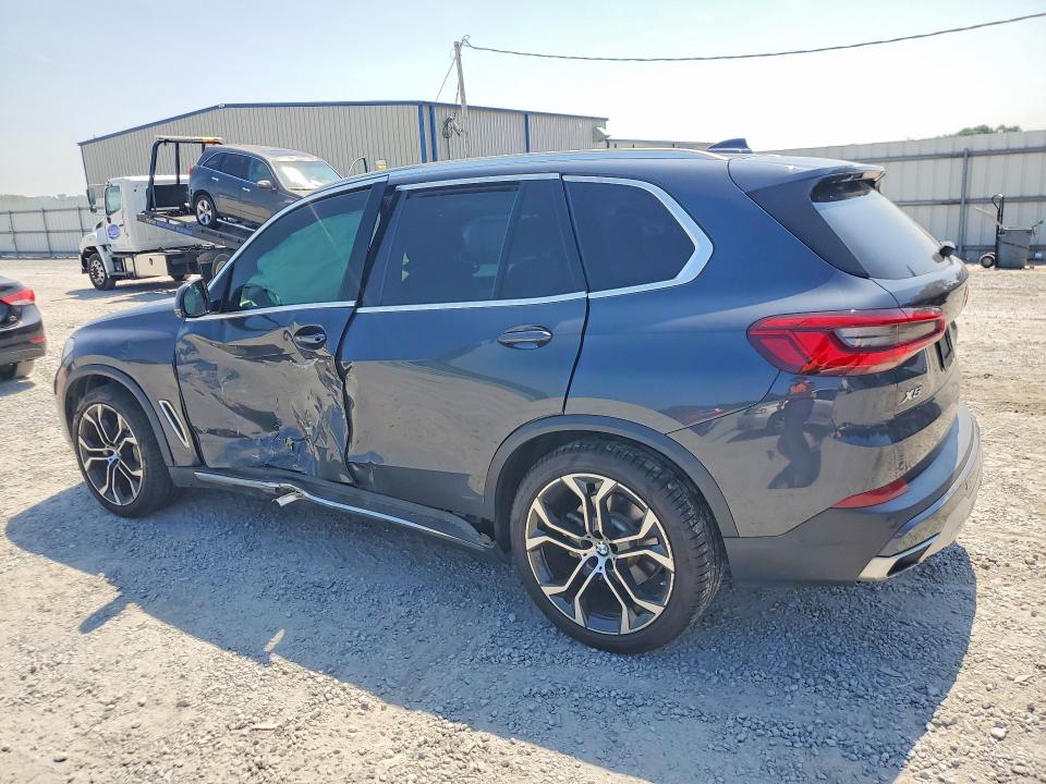 2019 BMW X5 VIN 5UXCR6C50KLL38852 COPART salvage auction — SIDE, Nc - Salvage Certificate Of Title, sold $12,700 on 2026-07-29 (photo 2)