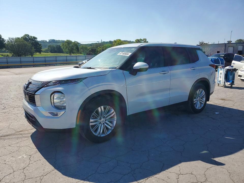 2022 Mitsubishi Outlander VIN JA4J3TA82NZ015100 — COPART salvage auction photo