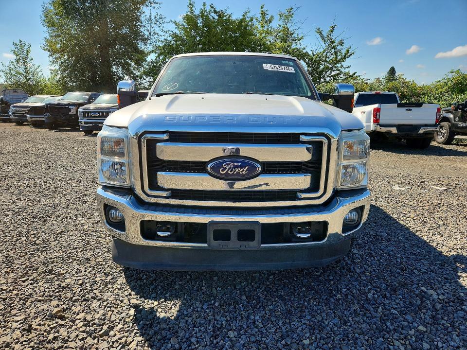 2016 Ford F350 VIN 1FT8W3BT8GEB77984 COPART salvage auction — SIDE, Or - Salvage Title Certificate, sold $9,000 on 2026-09-04 (photo 5)
