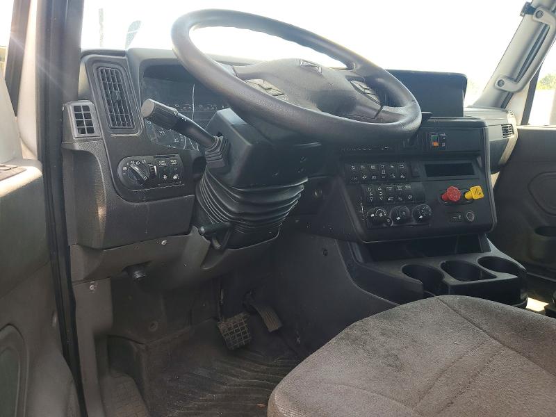 2019 International VIN 3HSDZAPR6KN333659 COPART salvage auction — MINOR DENT/SCRATCHES, NJ - CERTIFICATE OF TITLE, sold $1,800 on 2026-07-28 (photo 8)