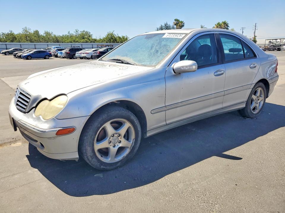 2001 Mercedes-benz C class VIN WDBRF61J11F037653 COPART salvage auction — DAMAGE HISTORY, Ca - Dlr/Dis/Exp Only Salvage Title, sold $325 on 2026-07-20 (photo 1)