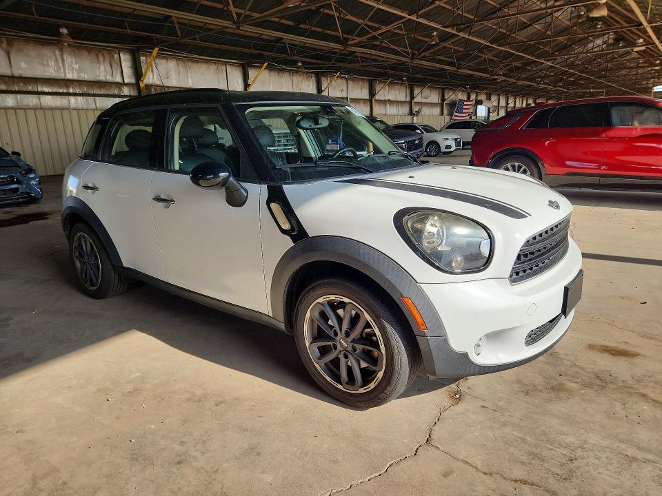 2016 Mini Cooper VIN WMWZB3C59GWR46774 COPART salvage auction — REAR END, Az - Cert Of Title - Salvage, sold $2,900 on 2026-08-17 (photo 4)