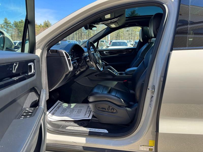 2023 Porsche VIN WP1BA2AY6PDA25539 COPART salvage auction — NORMAL WEAR, Ny - Certificate Of Title (P), sold $44,250 on 2026-07-27 (photo 8)
