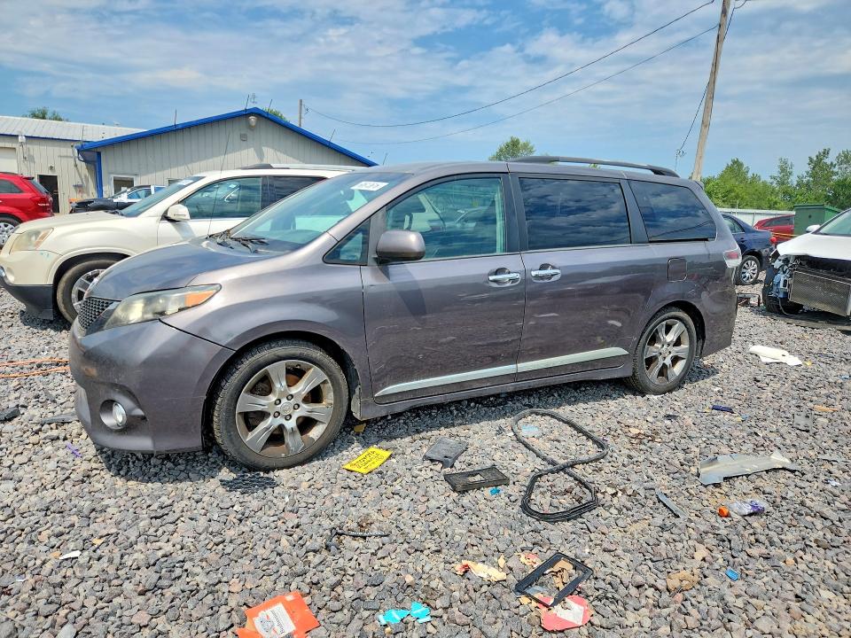 2013 Toyota Sienna VIN 5TDXK3DC3DS360963 COPART salvage auction — MINOR DENT/SCRATCHES, Il - Certificate Of Title, sold $1,550 on 2026-07-20 (photo 1)
