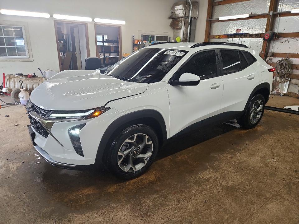 2025 Chevrolet Trax VIN KL77LHEP7SC182904 COPART salvage auction — FRONT END, IL - CERTIFICATE OF TITLE, sold $9,100 on 2026-07-14 (photo 1)