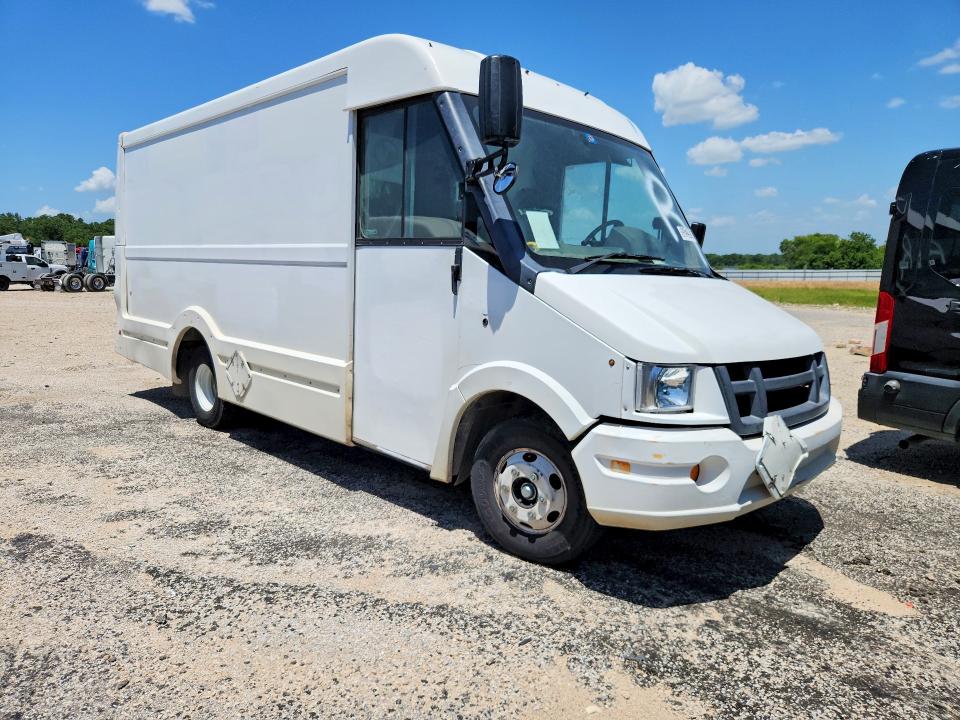 2013 Isuzu Npr VIN JALB4T177D7W00584 COPART salvage auction — MINOR DENT/SCRATCHES, TX - CERTIFICATE OF TITLE, sold $425 on 2026-07-14 (photo 4)